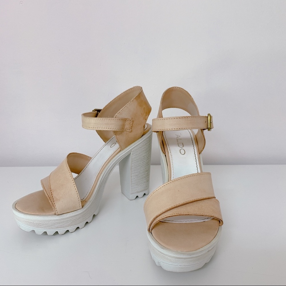 Aldo nude sandals/shoes plated heels, size 6
